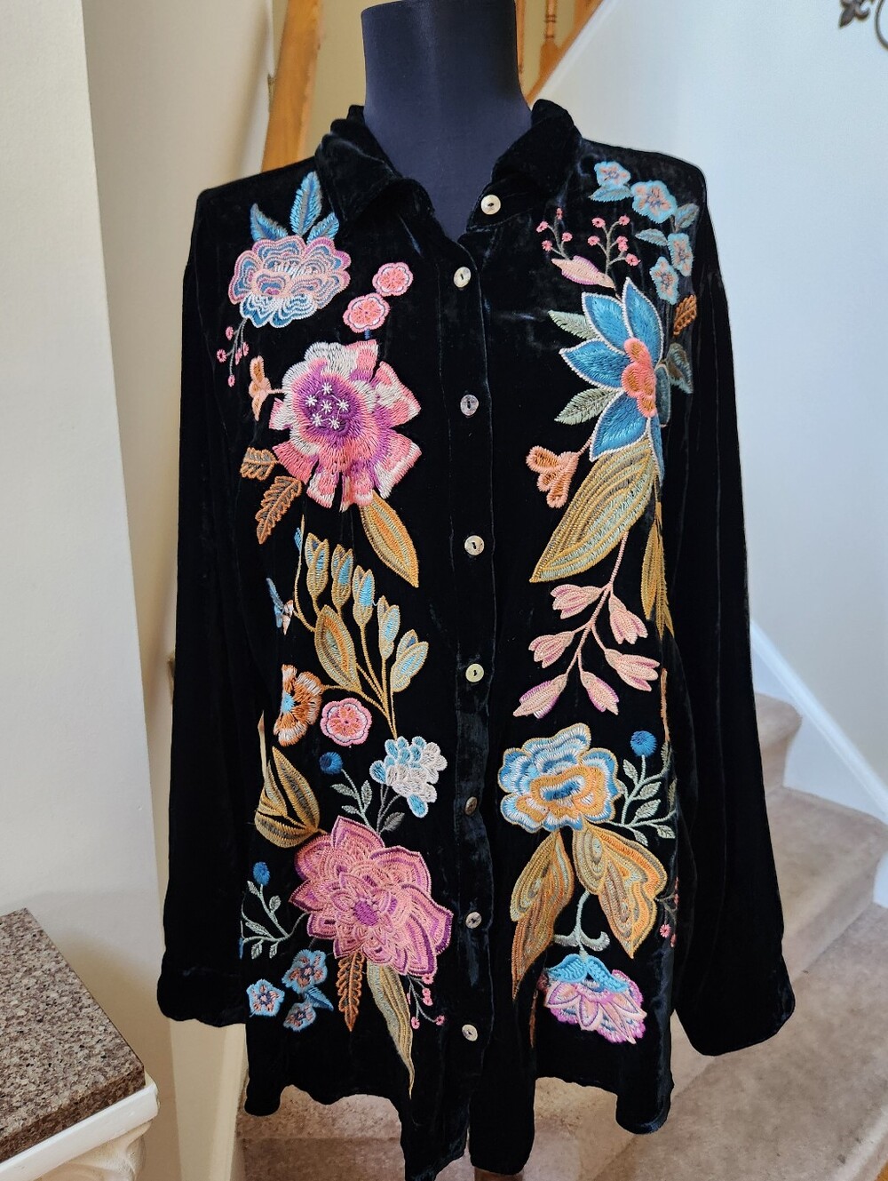 Johnny Was BIANCA Velvet Oversized Shirt Medium - Picture 4 of 14